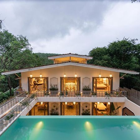 Lohonostays Estate De Escobar Old Goa Exterior photo